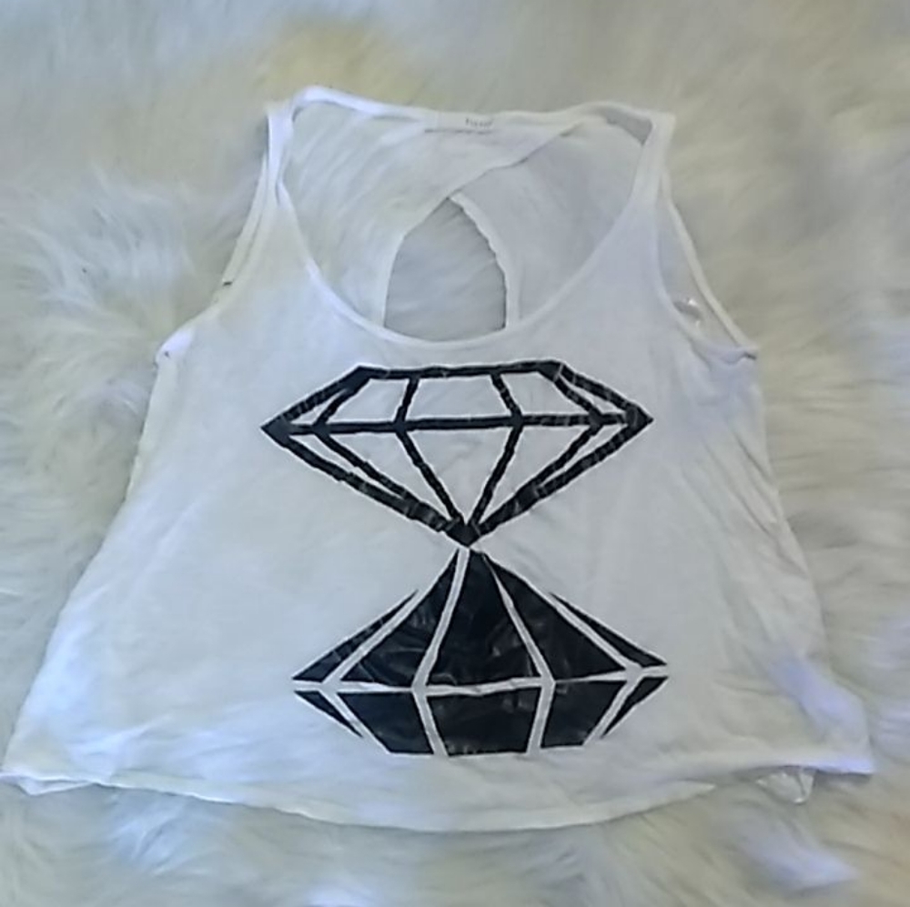 Diamond crop tank top